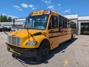 Picture of 2016 Thomas C2 Saf-T-Liner 72P 