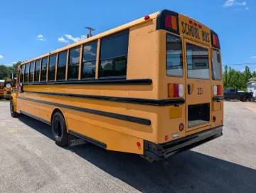 Picture of 2016 Thomas C2 Saf-T-Liner 72P