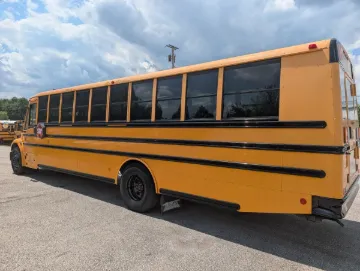 Picture of 2016 Thomas C2 Saf-T-Liner 72P 