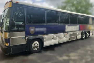 Picture of 1996 MCI 102D 47P