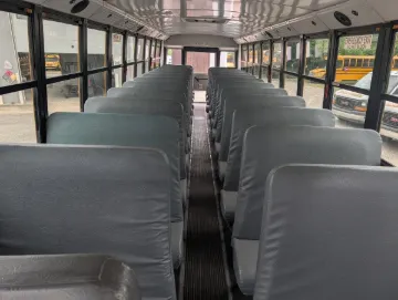 Picture of 2015 Thomas C2 Saf-T-Liner 72P 
