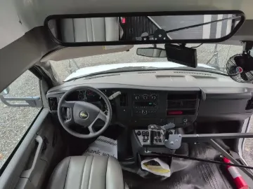 Picture of 2026 Chevrolet 4500 Magellan 14P