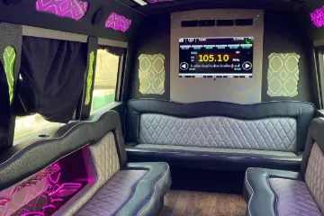 Picture of 2018 Freightliner M2 26P Party Bus