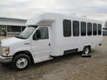 Picture of 2026 Ford E-450 Diamond 25P
