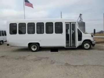 Picture of 2026 Ford E-450 Diamond 25P