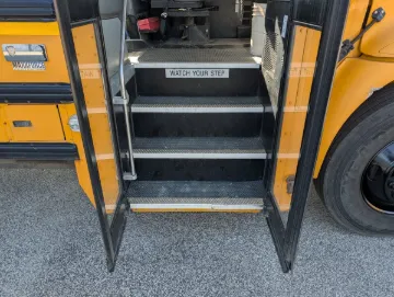 Picture of 2015 International CE 72P