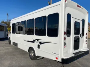 Picture of 2025 Ford E-450 Starcraft 28P
