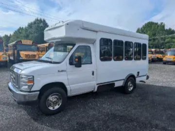 Picture of 2016 Ford E-350 Shuttle 12P
