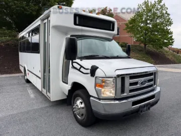 Picture of 2016 Ford E-450 Shuttle Bus ADA