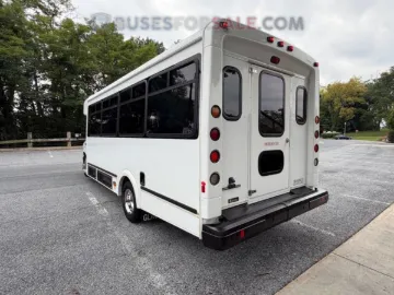 Picture of 2016 Ford E-450 Shuttle Bus ADA