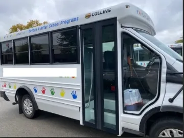 Picture of 2023 Ford T-350 Collins 14P