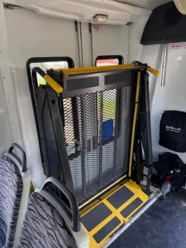 Picture of 2013 Ford F550 Shuttle Bus ADA