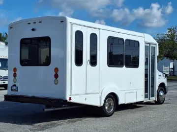 Picture of 2016 Ford E350 Shuttle Bus