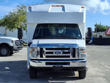 Picture of 2016 Ford E350 Shuttle Bus
