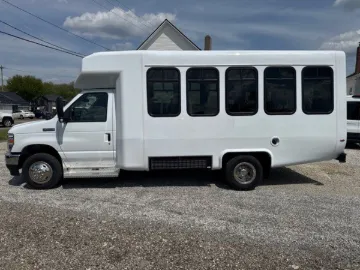 Picture of 2026 Ford E-Series Shuttle Bus