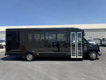 Picture of 2019 Ford Eldorado E450 Shuttle Bus