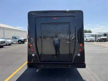 Picture of 2019 Ford Eldorado E450 Shuttle Bus