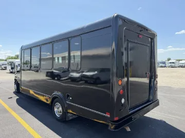 Picture of 2019 Ford Eldorado E450 Shuttle Bus