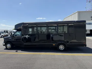 Picture of 2019 Ford Eldorado E450 Shuttle Bus