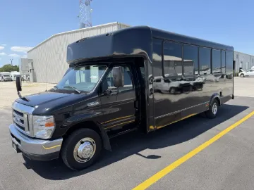 Picture of 2019 Ford Eldorado E450 Shuttle Bus