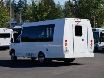 Picture of 2016 Ford E450 Shuttle Bus ADA