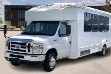 Picture of 2016 Ford E450 Shuttle Bus