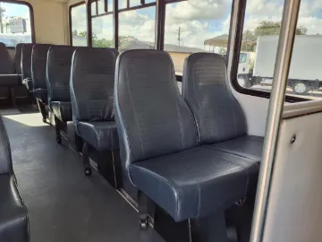 Picture of 2022 Chevrolet Express 4500 Shuttle Bus