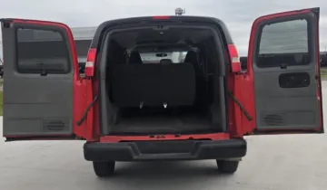 Picture of 2017 Chevrolet Express 2500 Passenger Van