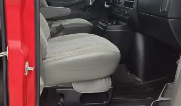 Picture of 2017 Chevrolet Express 2500 Passenger Van