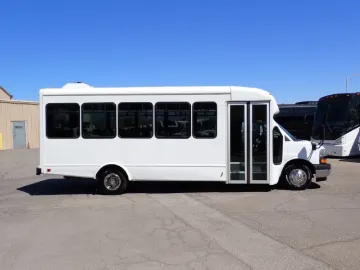 Picture of 2022 Chevrolet 4500 Startrans Shuttle Bus