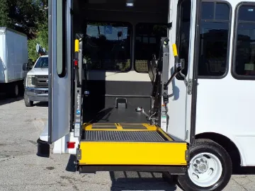 Picture of 2022 Chevrolet Express 4500 Shuttle Bus ADA