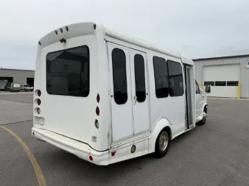Picture of 2016 Ford Starcraft E350 Shuttle Bus ADA