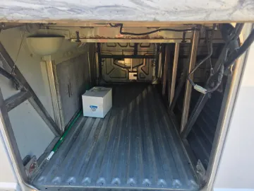 Picture of 2005 MCI J4500 56P