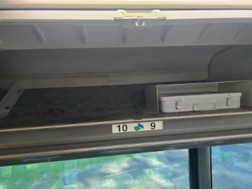 Picture of 2005 MCI J4500 56P