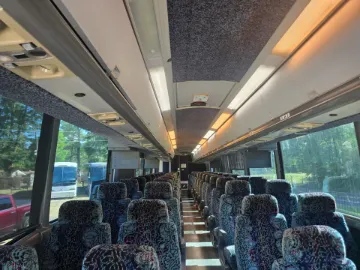 Picture of 2005 MCI J4500 56P