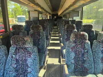 Picture of 2005 MCI J4500 56P