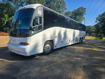 Picture of 2005 MCI J4500 56P