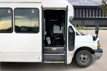 Picture of 2022 Chevrolet Express Shuttle Bus