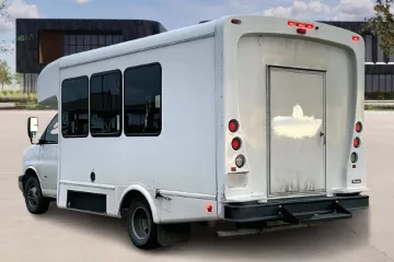 Picture of 2022 Chevrolet Express Shuttle Bus