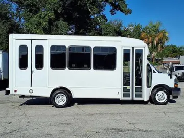 Picture of 2022 Chevrolet Express 4500 Shuttle Bus ADA