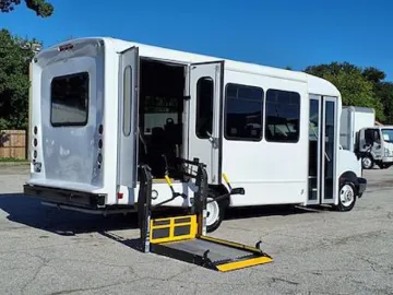 Picture of 2022 Chevrolet Express 4500 Shuttle Bus ADA