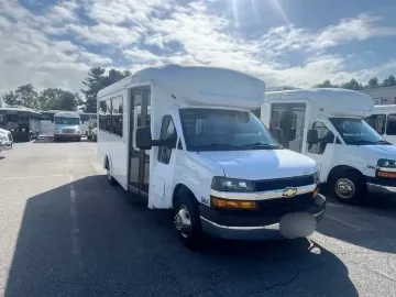 2021 Chevrolet 4500 Arboc ADA 14P 