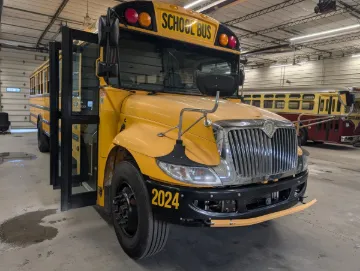 2020 International CE 72P
