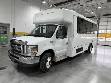Picture of 2018 Ford E-450 Shuttle Bus ADA