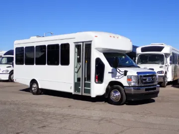 Picture of 2022 Ford E450 Startrans Senator Shuttle Bus