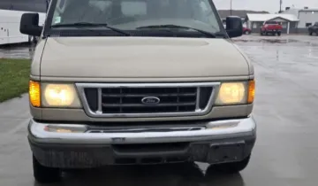 Picture of 2007 Ford E350 Passenger Van