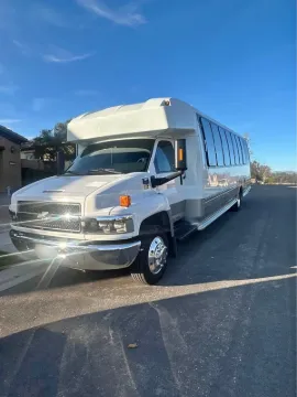 Picture of 2017 Chevrolet Davey Coach Shuttle Bus Limo & Party Bus