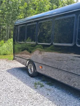 Picture of 2016 Ford E450 Starcraft Limo Bus