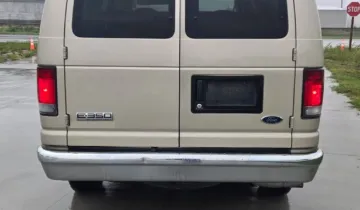 Picture of 2007 Ford E350 Passenger Van