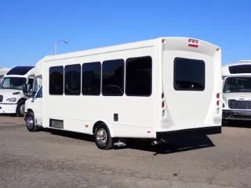 Picture of 2014 Ford E450 Starcraft Allstar Shuttle Bus